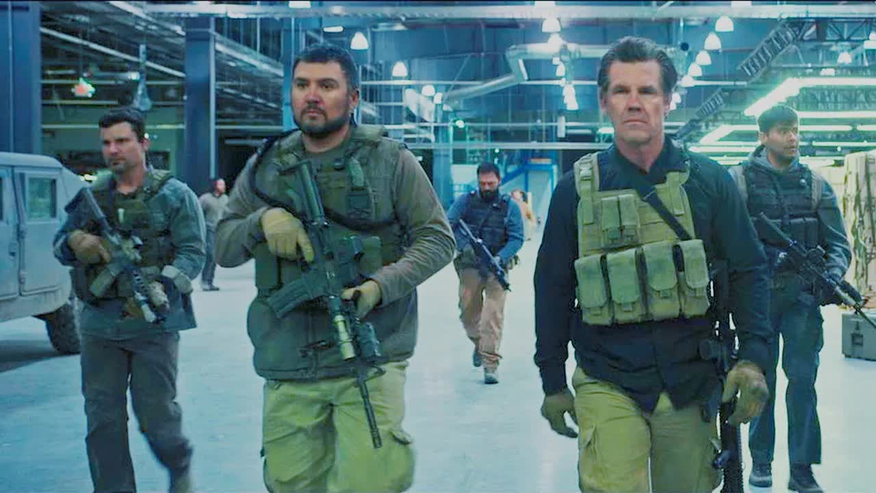 黑市军火商有多狂？手下全是特种兵，美军都找他帮忙！