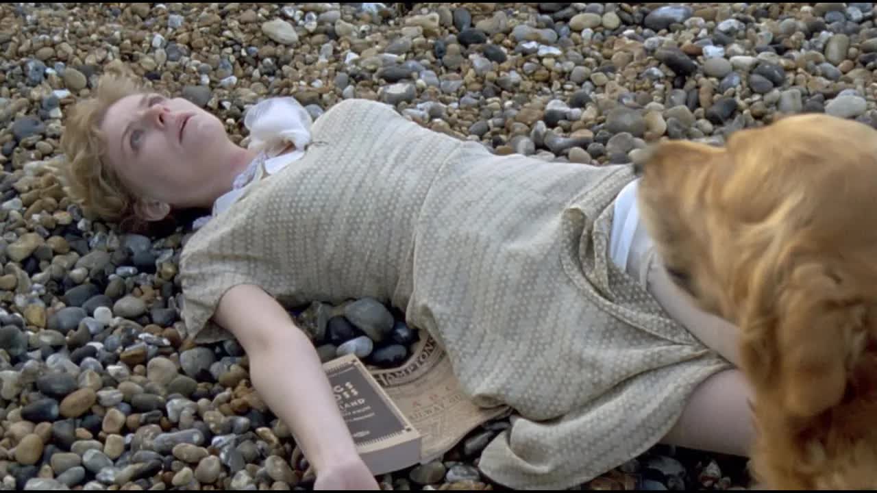 推理女王神作：凶手&ldquo;藏叶于林&rdquo;，布下诡谲杀局，以谋杀掩盖谋杀