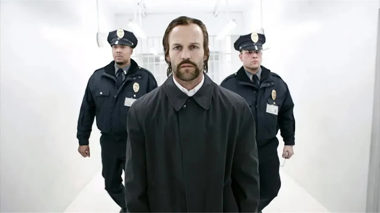 有头发的杰森&middot;斯坦森更不好惹！在监狱苦练技能，出狱后疯狂复仇！